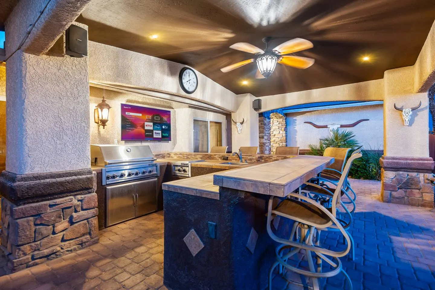Luxury Views Pool Spa Parking Sleeps 14 11