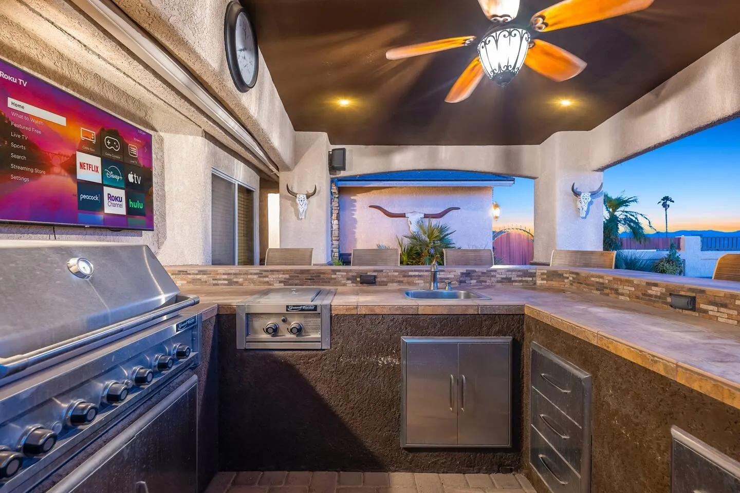 Luxury Views Pool Spa Parking Sleeps 14 12