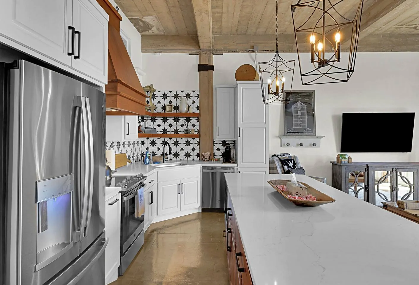Skyscape- Lofted Luxury Condo Waco/Baylor/Downtown — photo 5