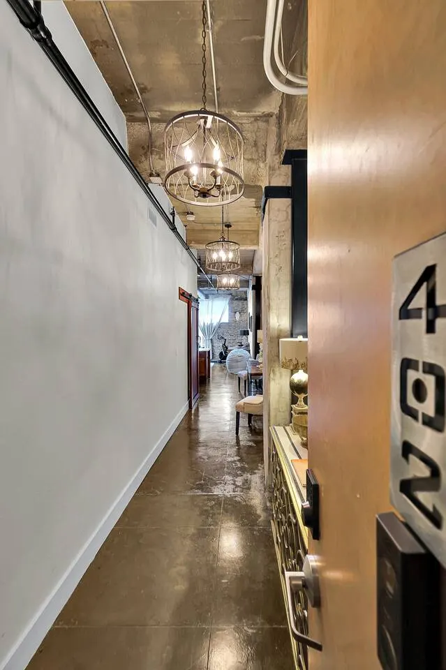 Skyscape- Lofted Luxury Condo Waco/Baylor/Downtown 8