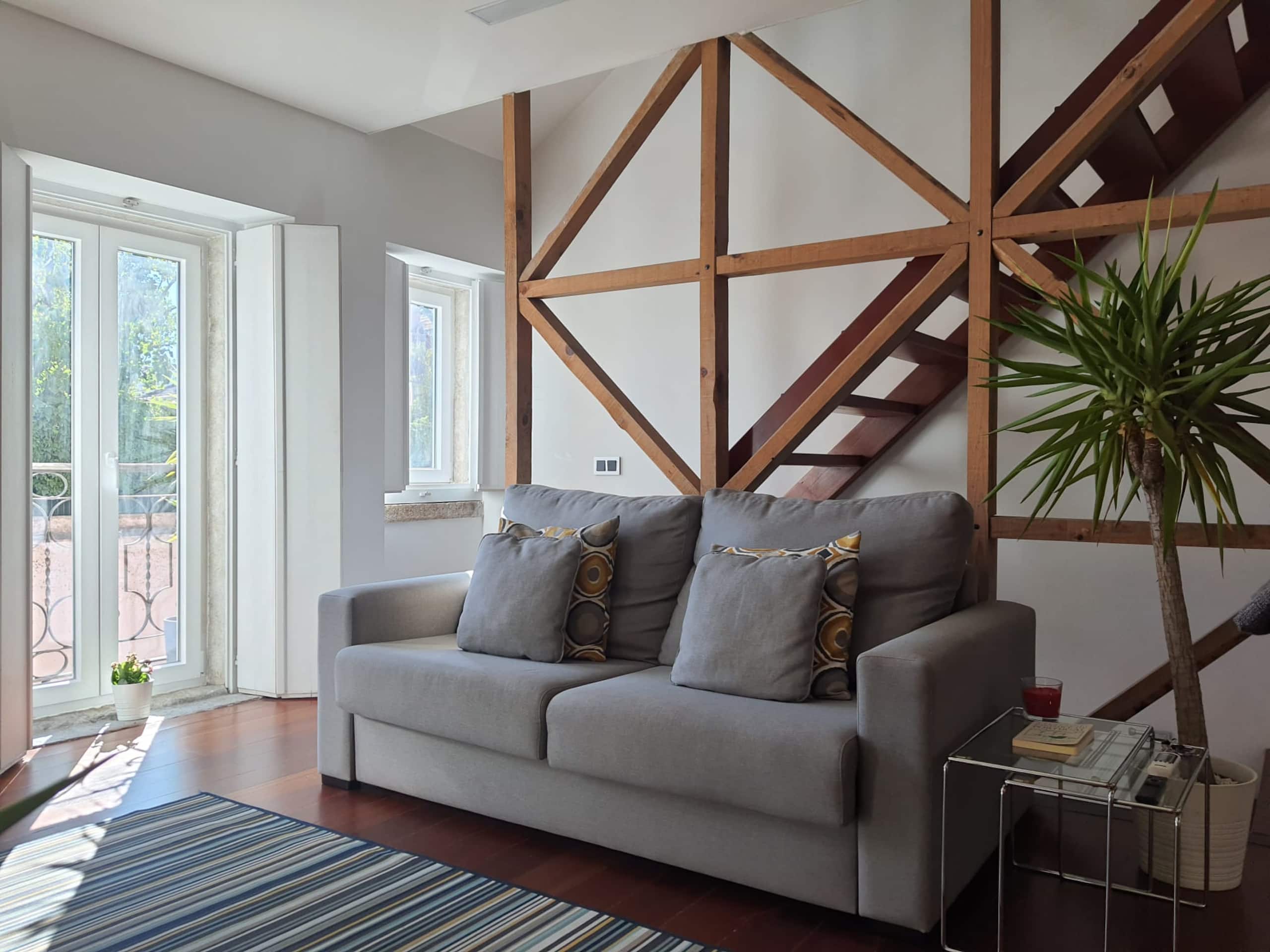 1881 Historical duplex Suite 5