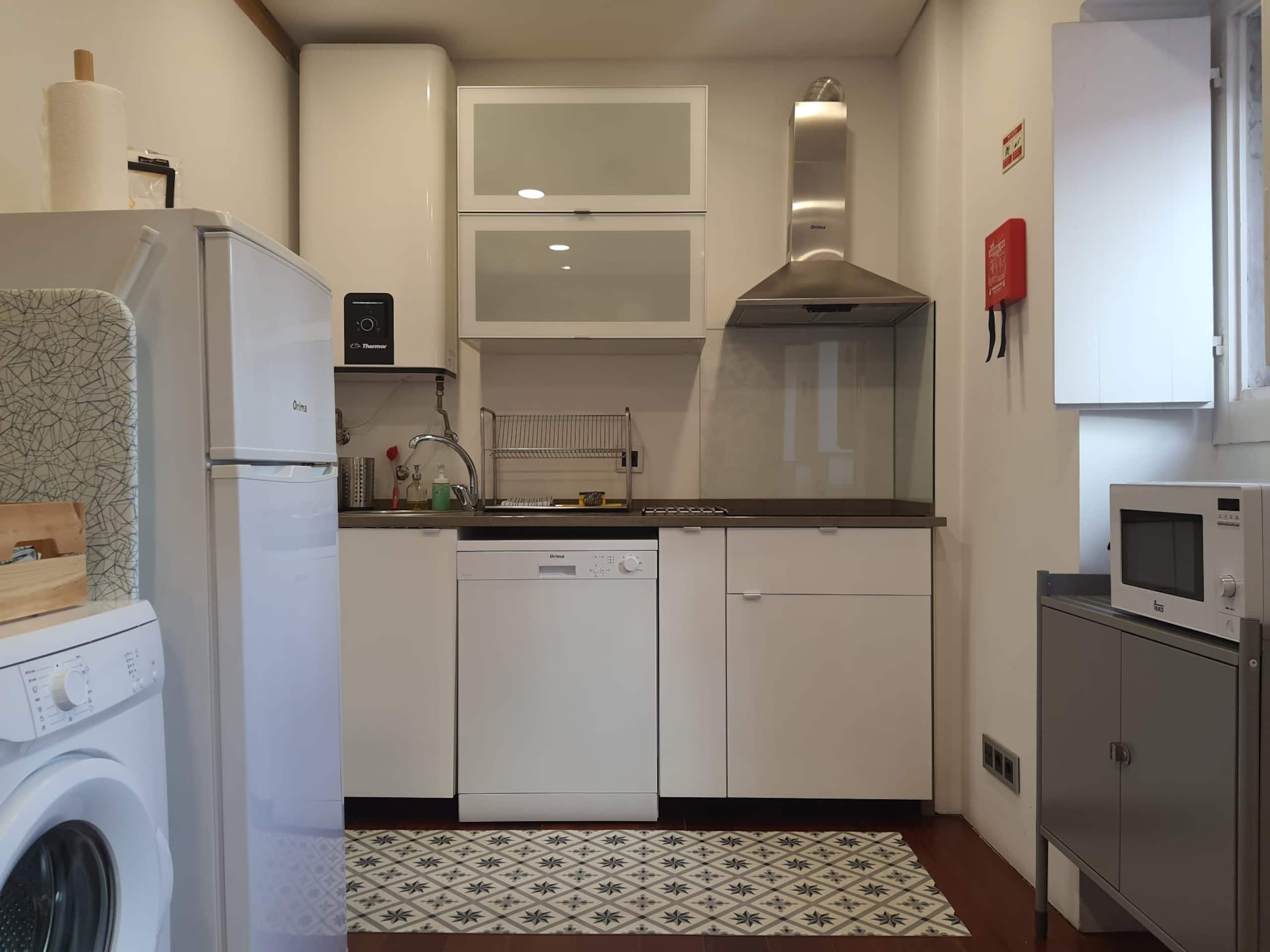 1881 Historical duplex Suite 10