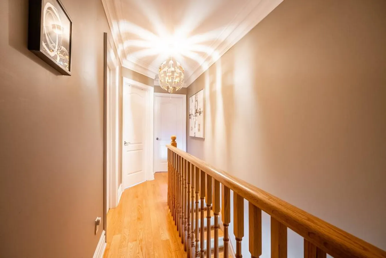 Stylish 3BR House Trendy Bloor West Sleeps 5 18