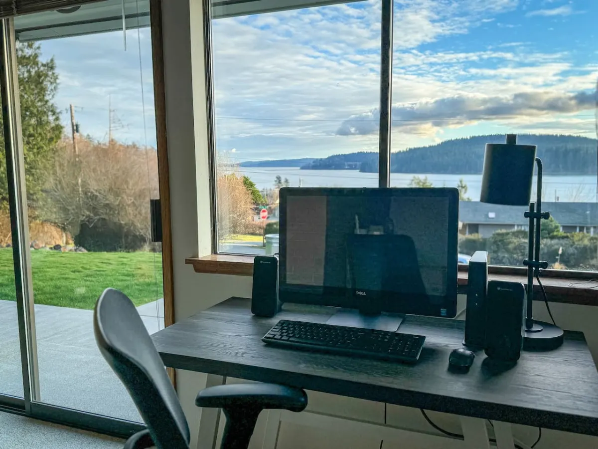 Skagit Bay View, Sunset Hot Tub 9