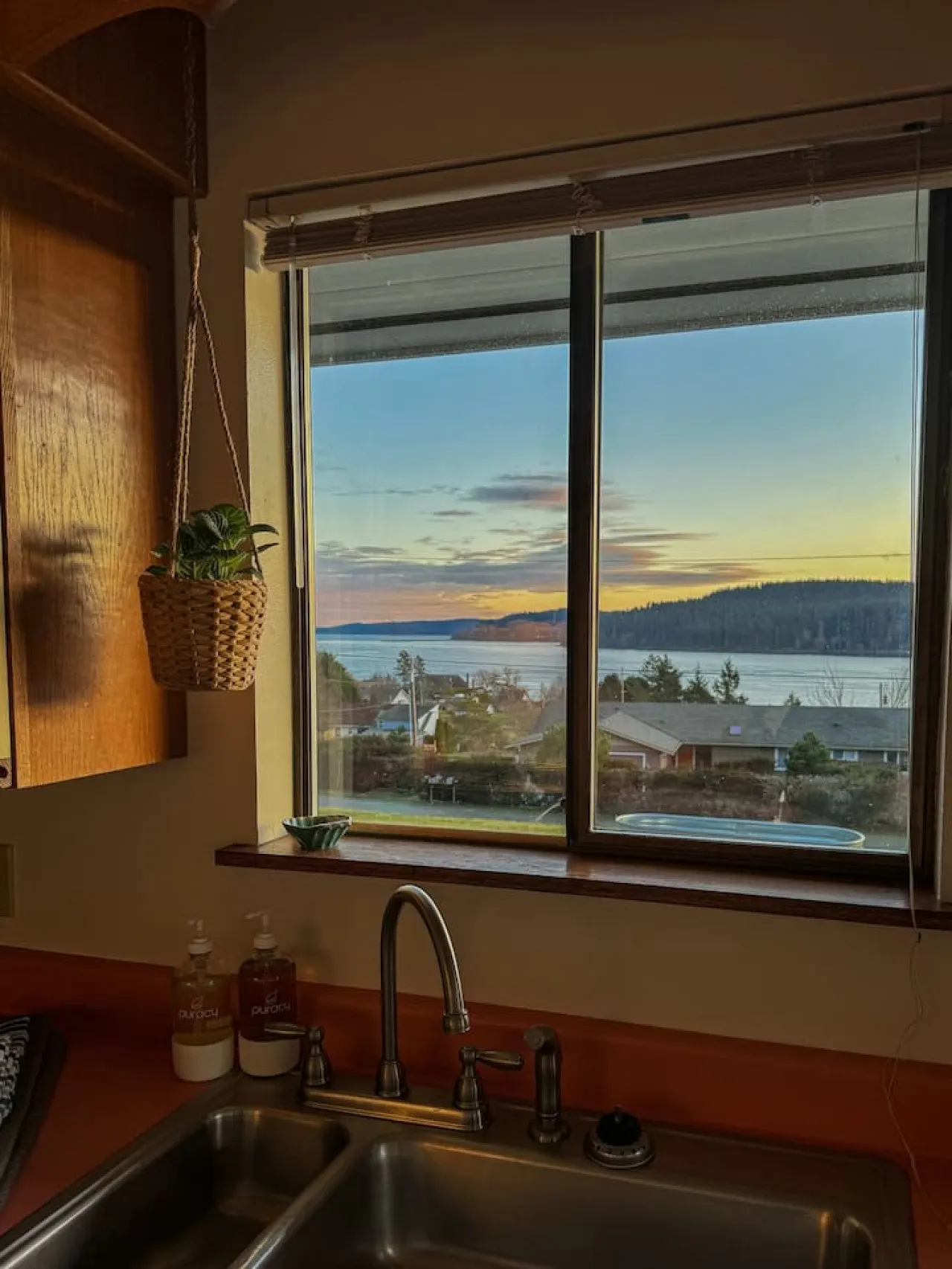 Skagit Bay View, Sunset Hot Tub 18