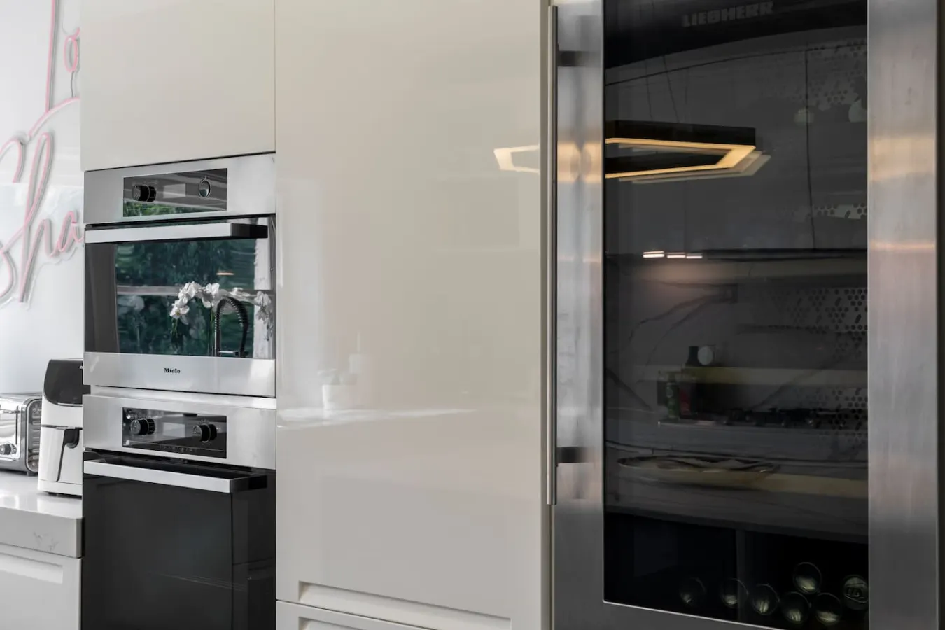 5-Bed Penthouse Huge Roof Terrace & AC 13