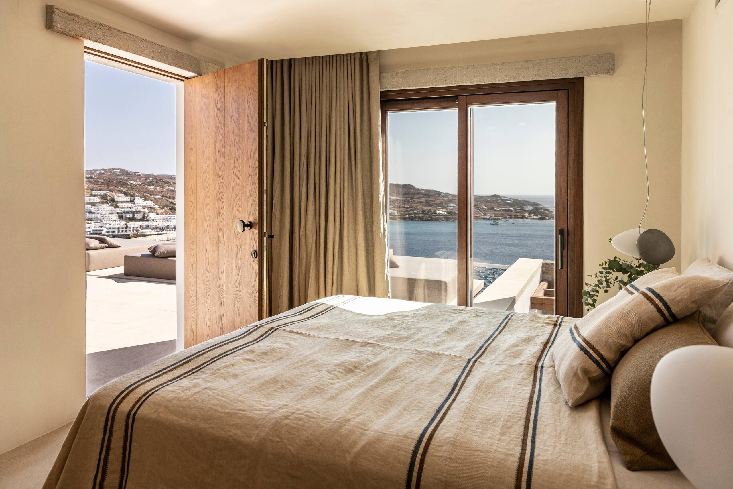 The Skyvilla Mykonos in Psarou Bay 15