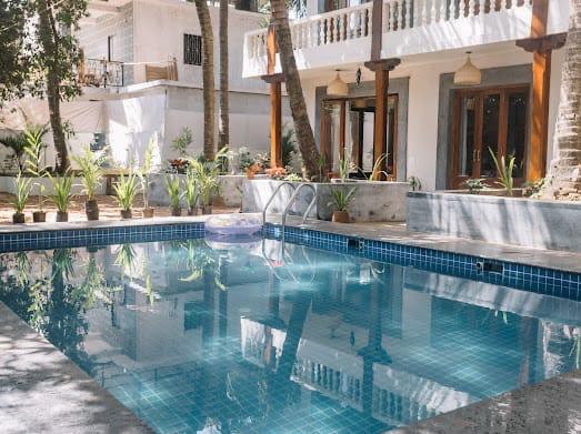 Antique 7 BedRoom villa with swimming pool, Morjim 4