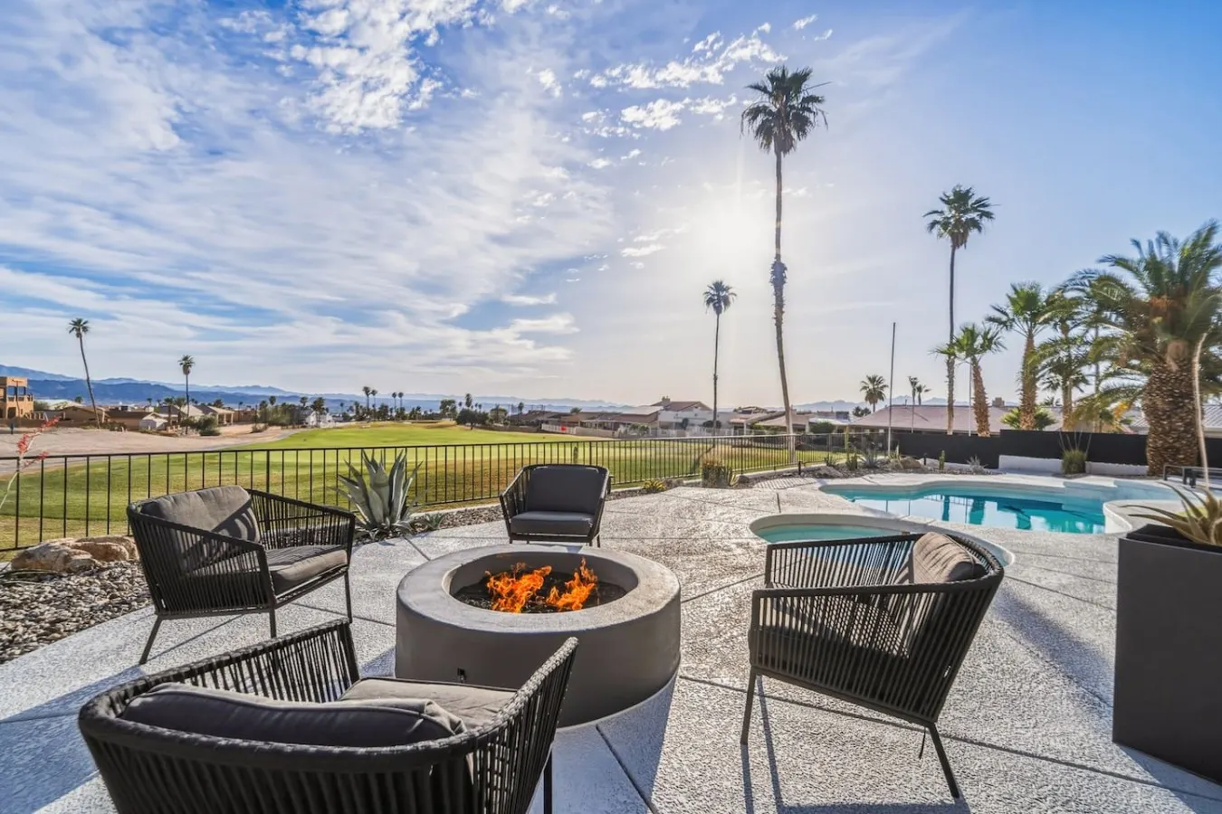 The 13th Hole Modern Retreat - Pool, Spa, Fire Pit