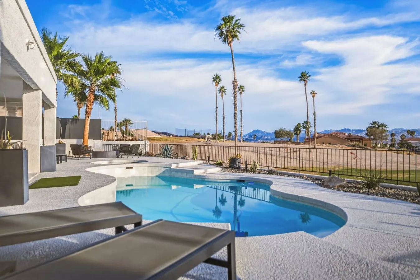 The 13th Hole Modern Retreat - Pool, Spa, Fire Pit 9
