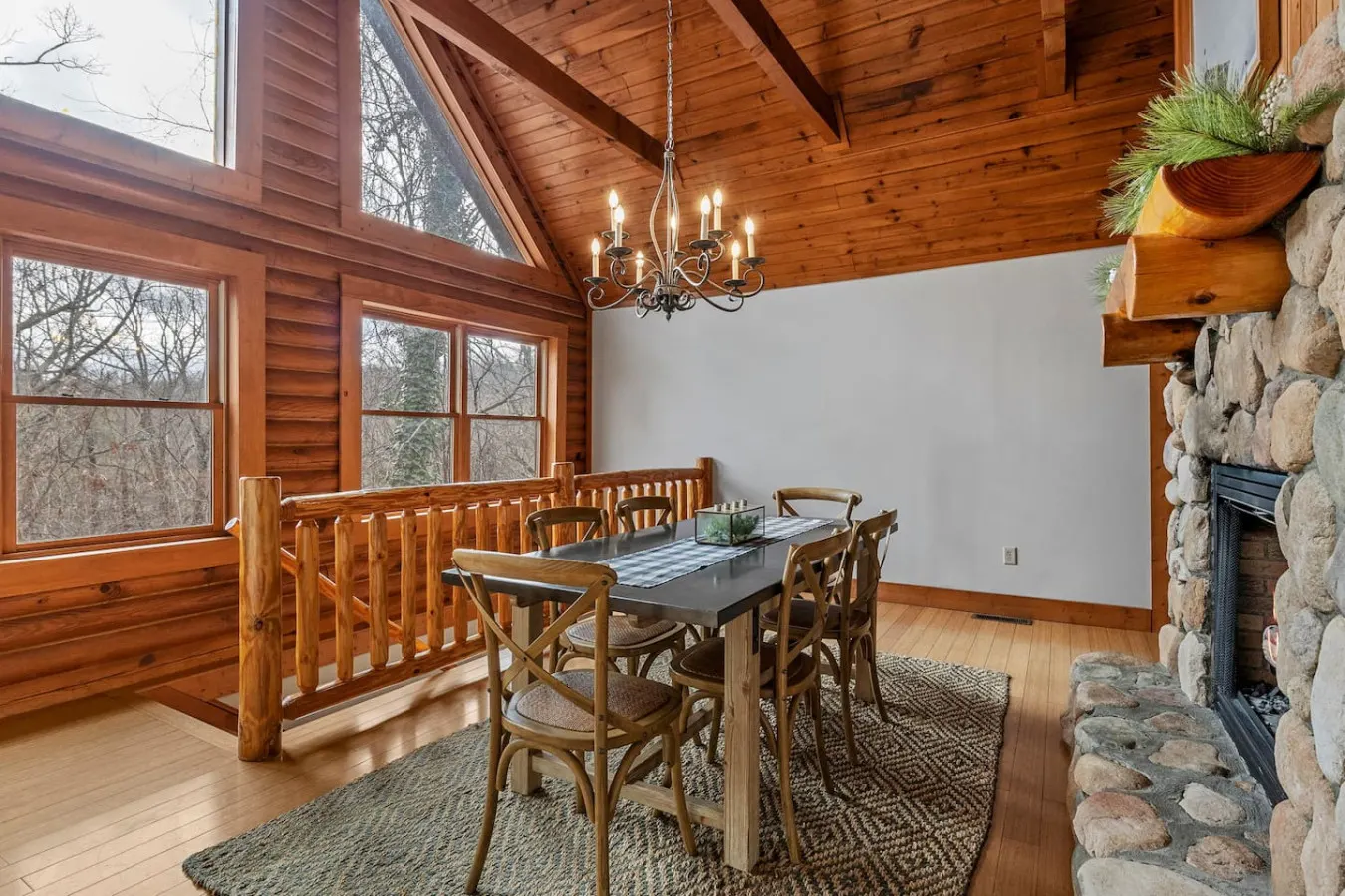 Modern Log Cabin Fireplace, Pool Table, Mtn View 19