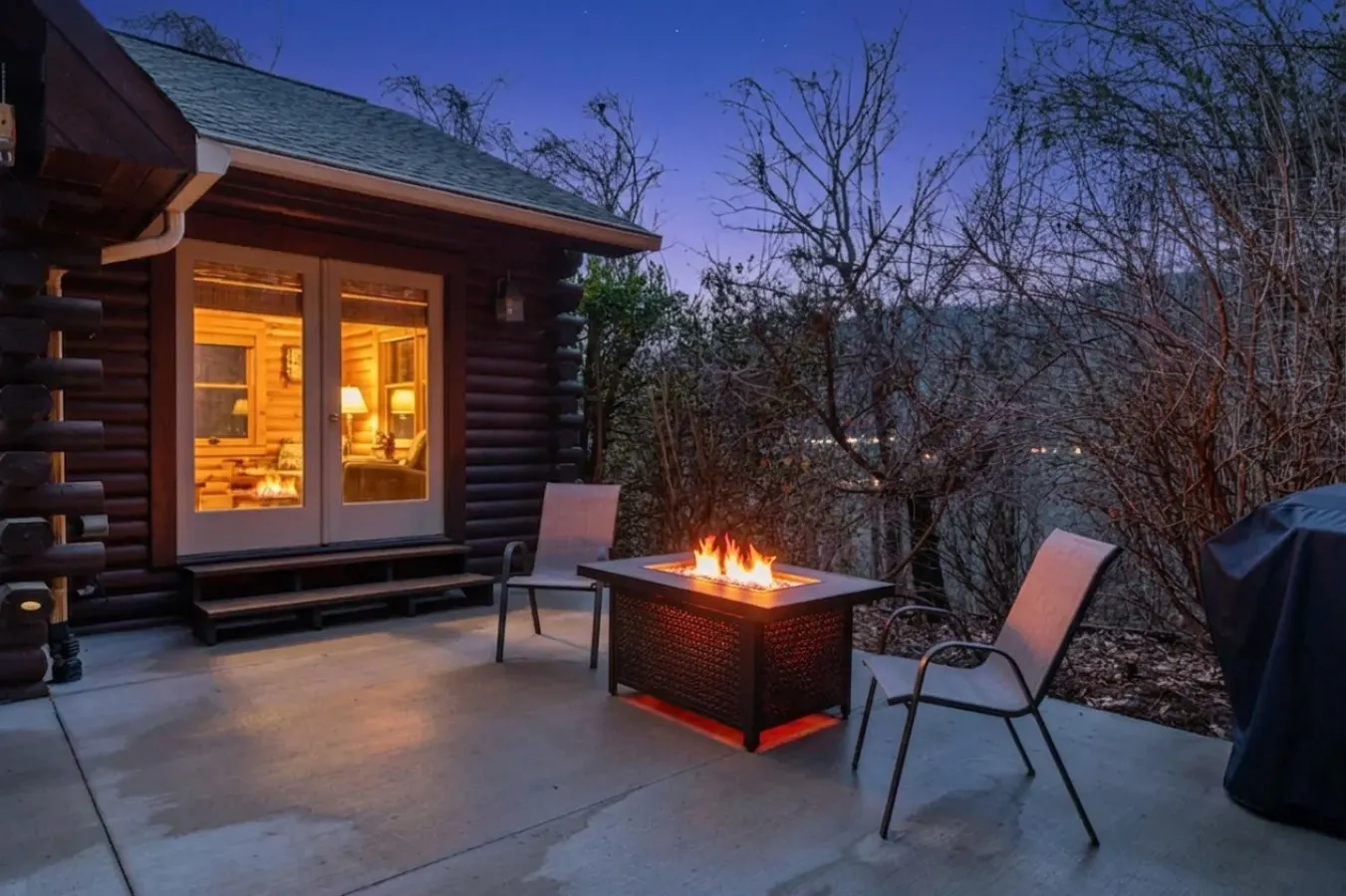 Modern Log Cabin | Fireplace, Pool Table, Mtn View — photo 5