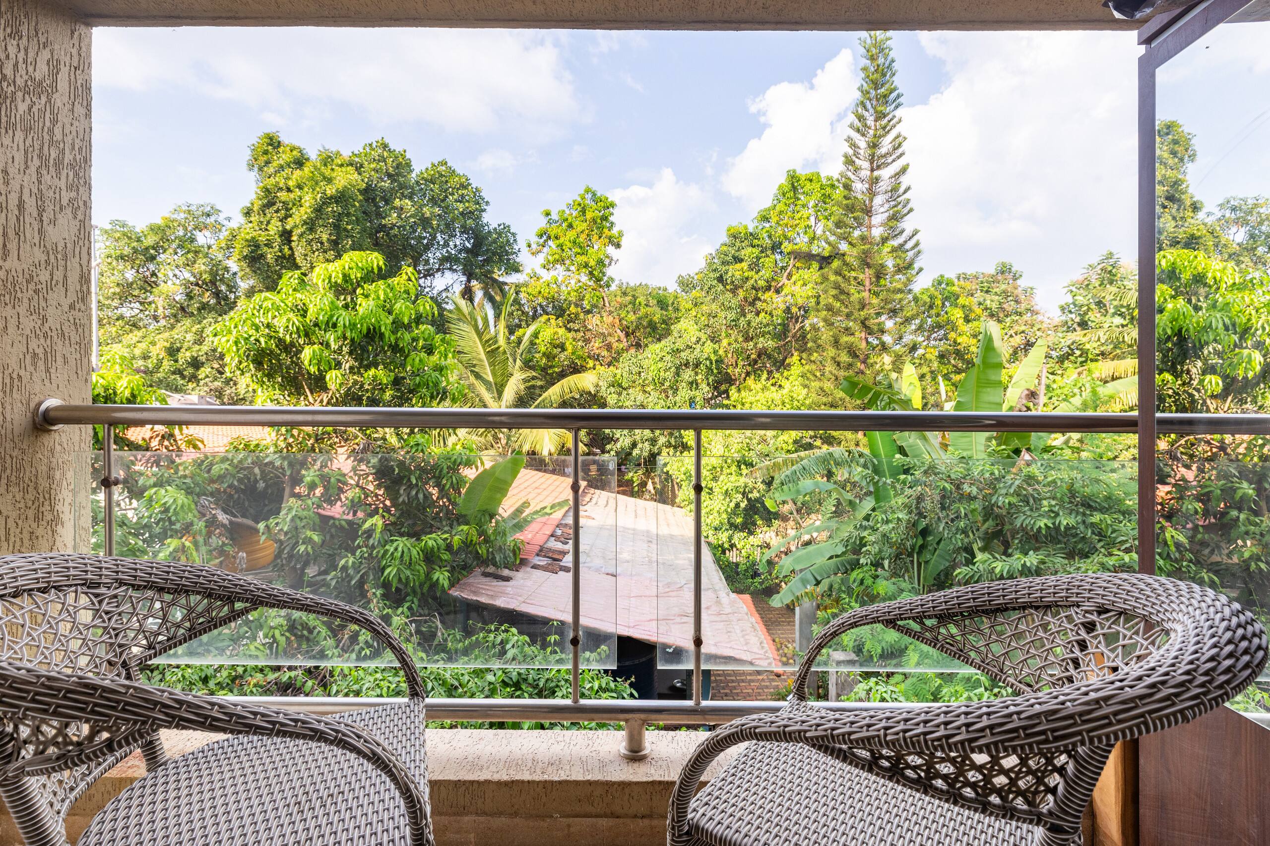 Exquisite 2BHK Private Patio Apartment in Anjuna 25