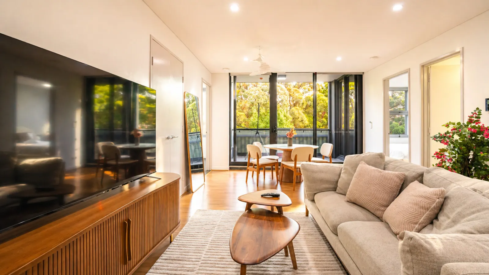 Waterloo 2BR/2BA | Pool, Parking, Near Green Sq