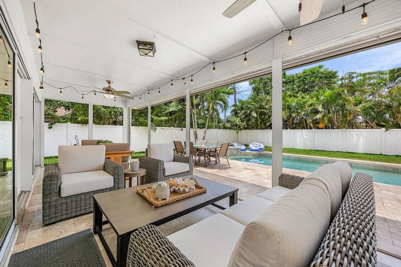 Flaming Vine Retreat Luxurious Naples Pool Home 7