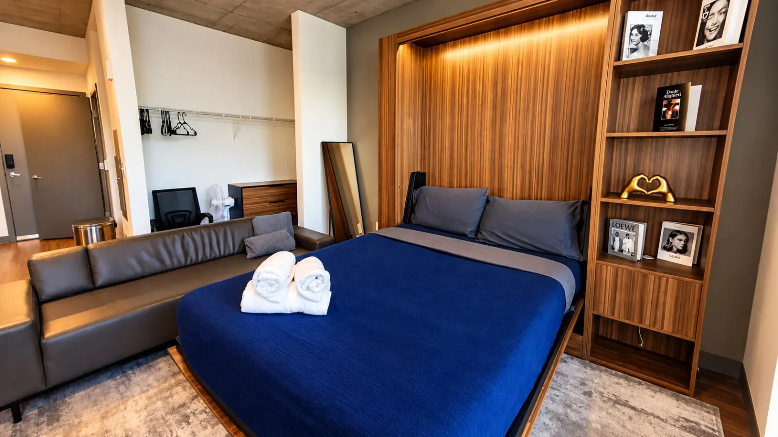 Stylish Studio with Birmingham City Views C1 8