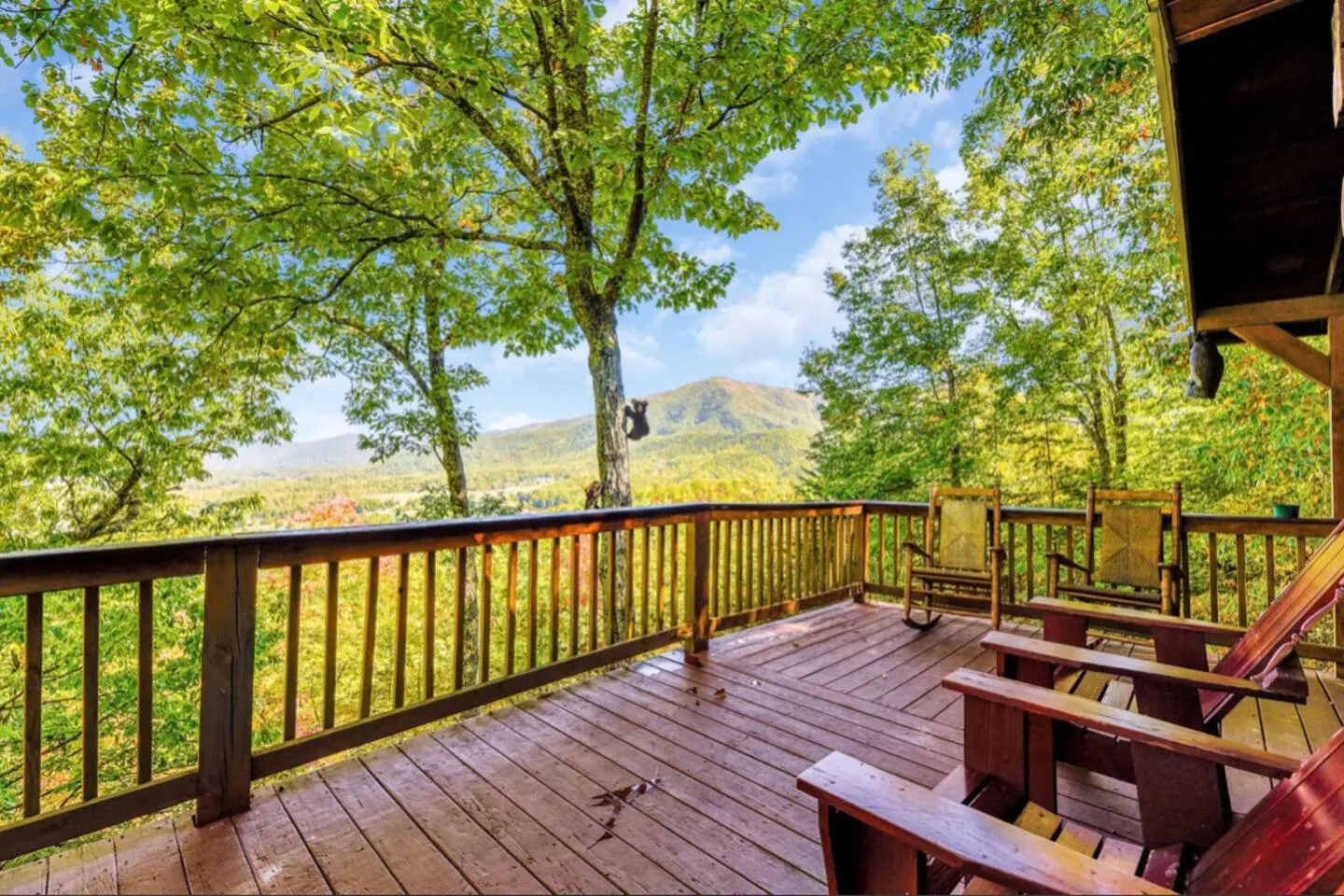 Great Views-4 bedrms-hot tub-Wi-Fi-BBQ 1