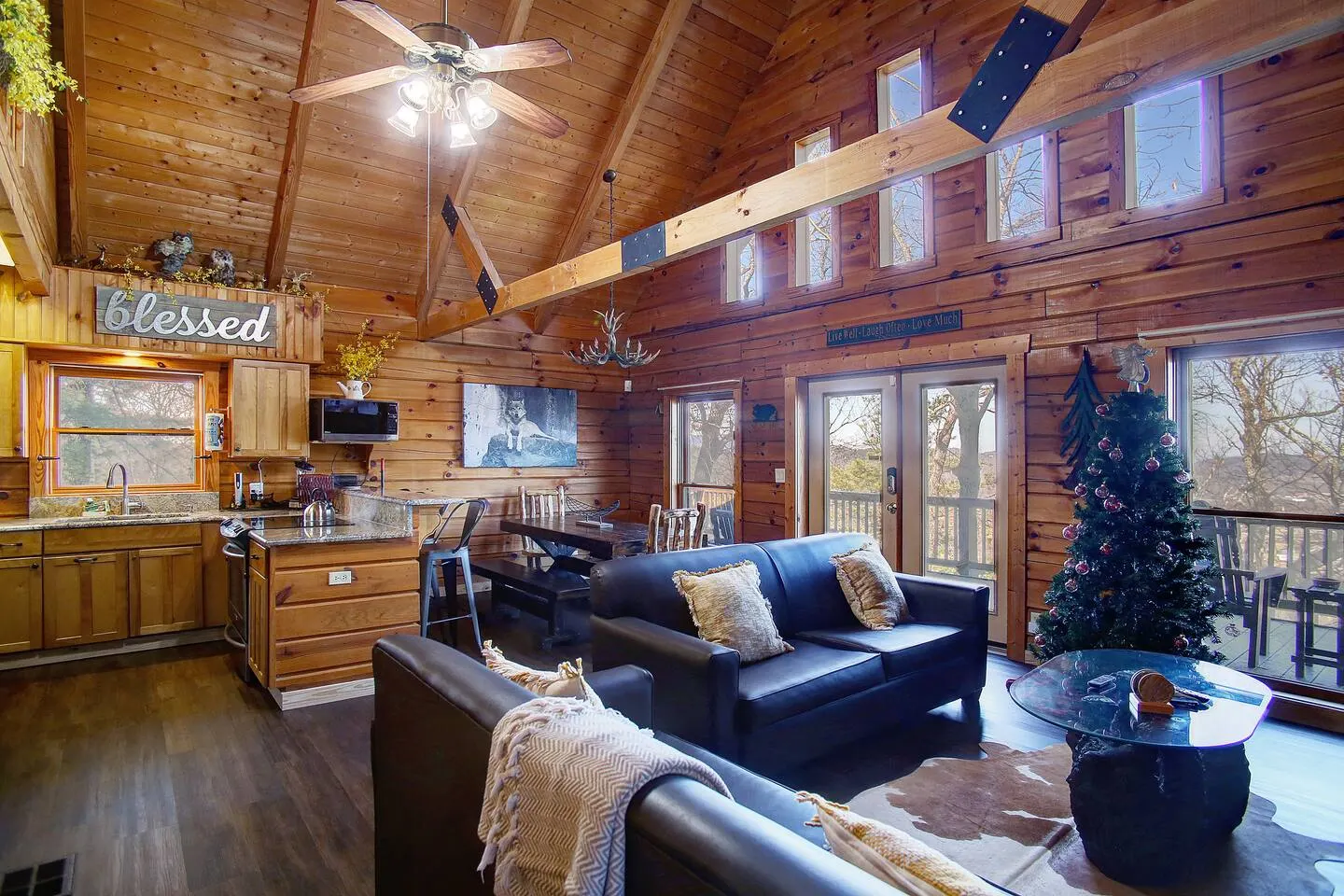 Great Views-4 bedrms-hot tub-Wi-Fi-BBQ 4