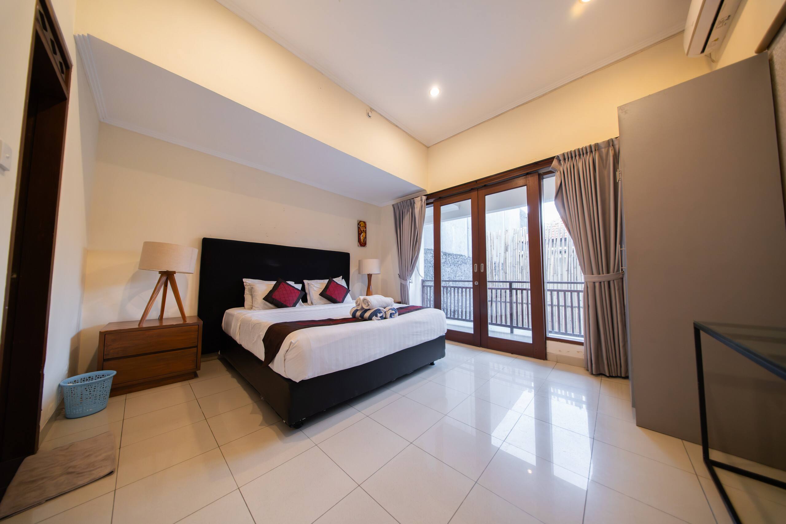 3 BR Villa Walking Distance to Potato Head & Beach 23