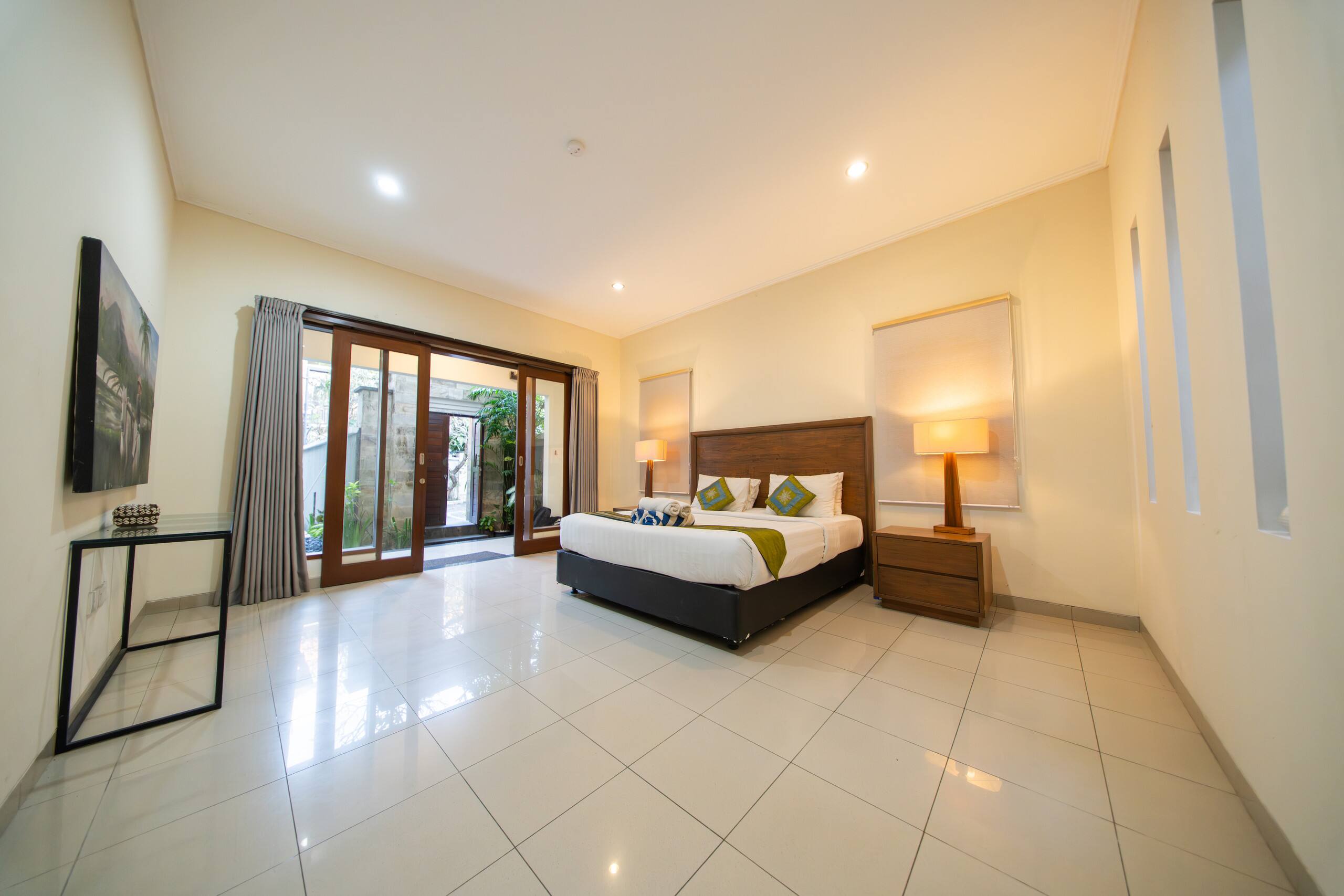 3 BR Villa Walking Distance to Potato Head & Beach 14