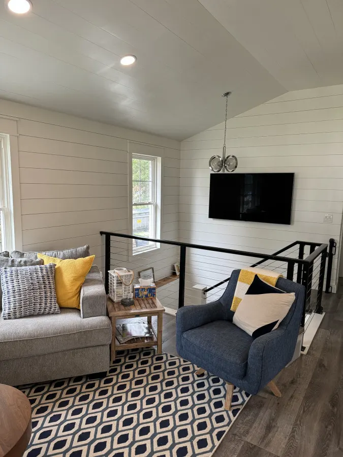 Peaceful Lakefront Getaway/Boujee Shack w/Dock + Kayaks 12