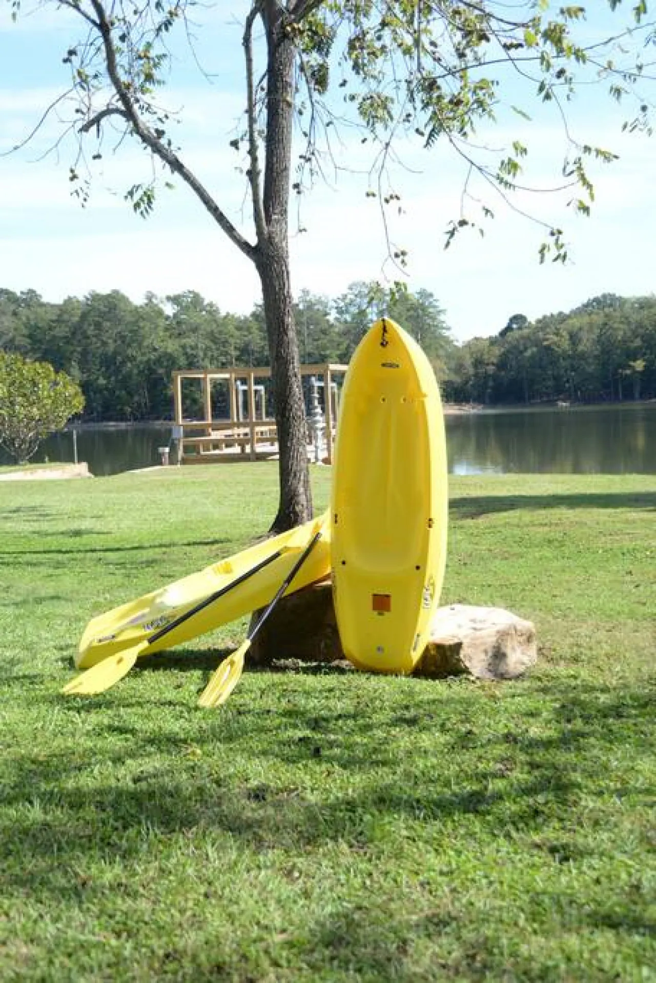 Peaceful Lakefront Getaway/Boujee Shack w/Dock + Kayaks 19