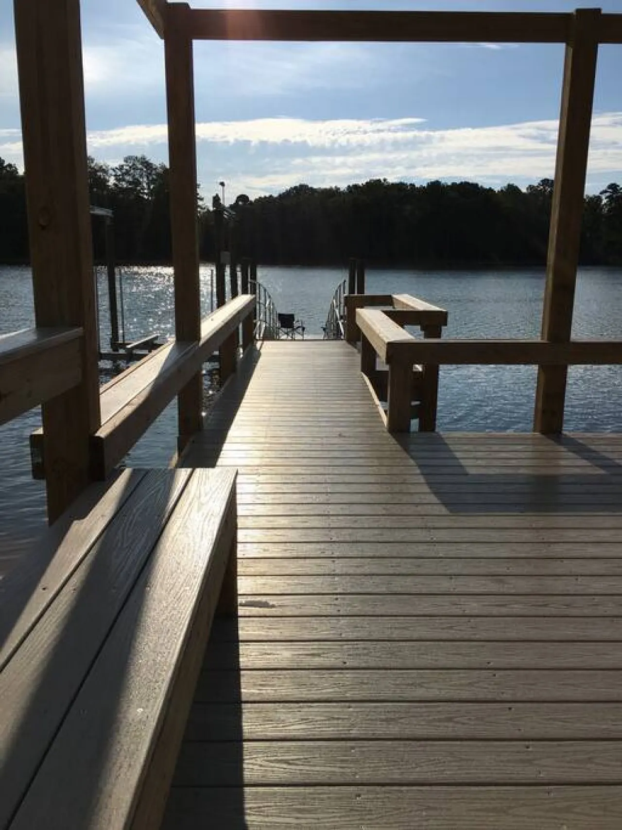 Peaceful Lakefront Getaway/Boujee Shack w/Dock + Kayaks — photo 4