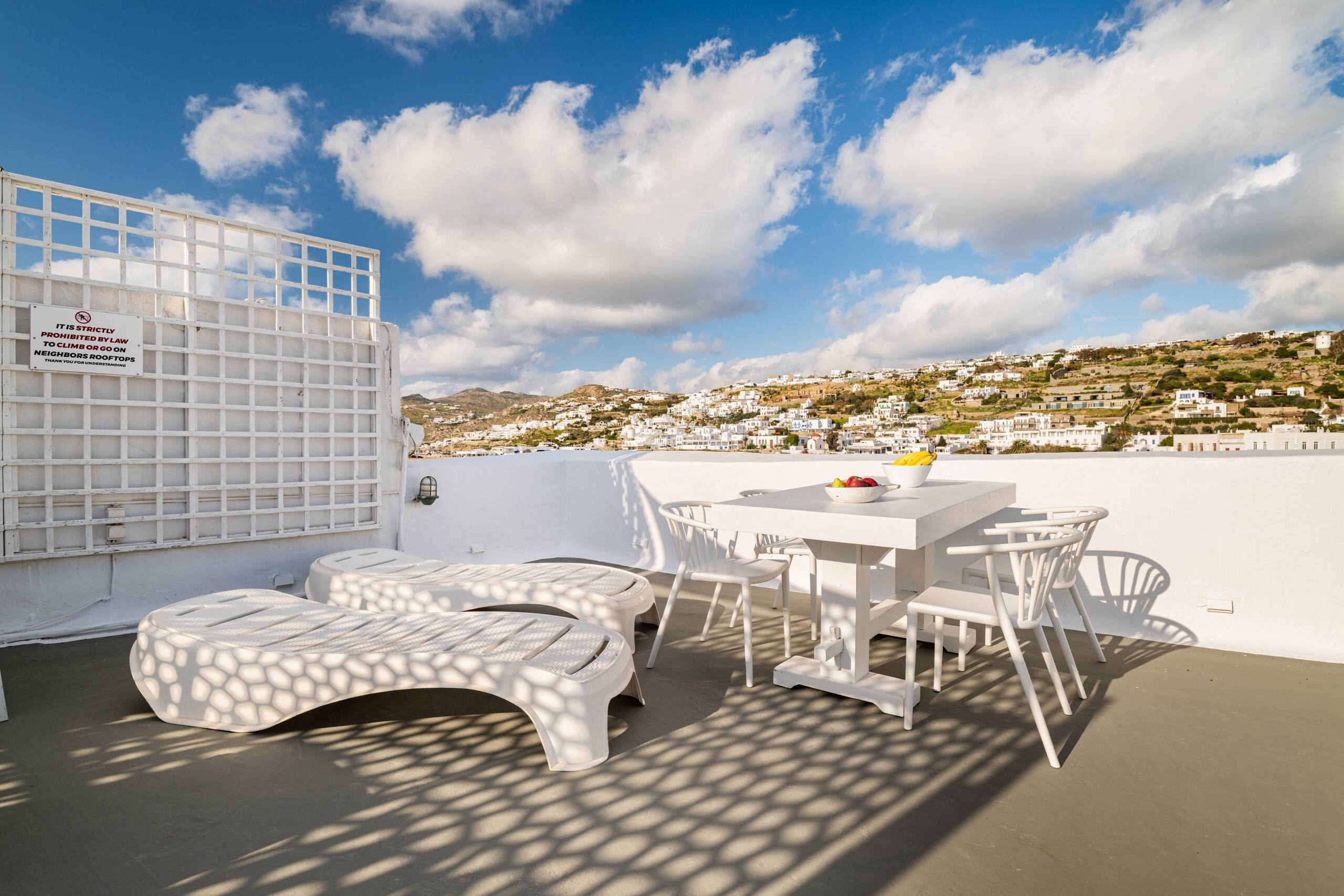 Elpis Mykonos III: Breathtaking pvt roof Old Port 39