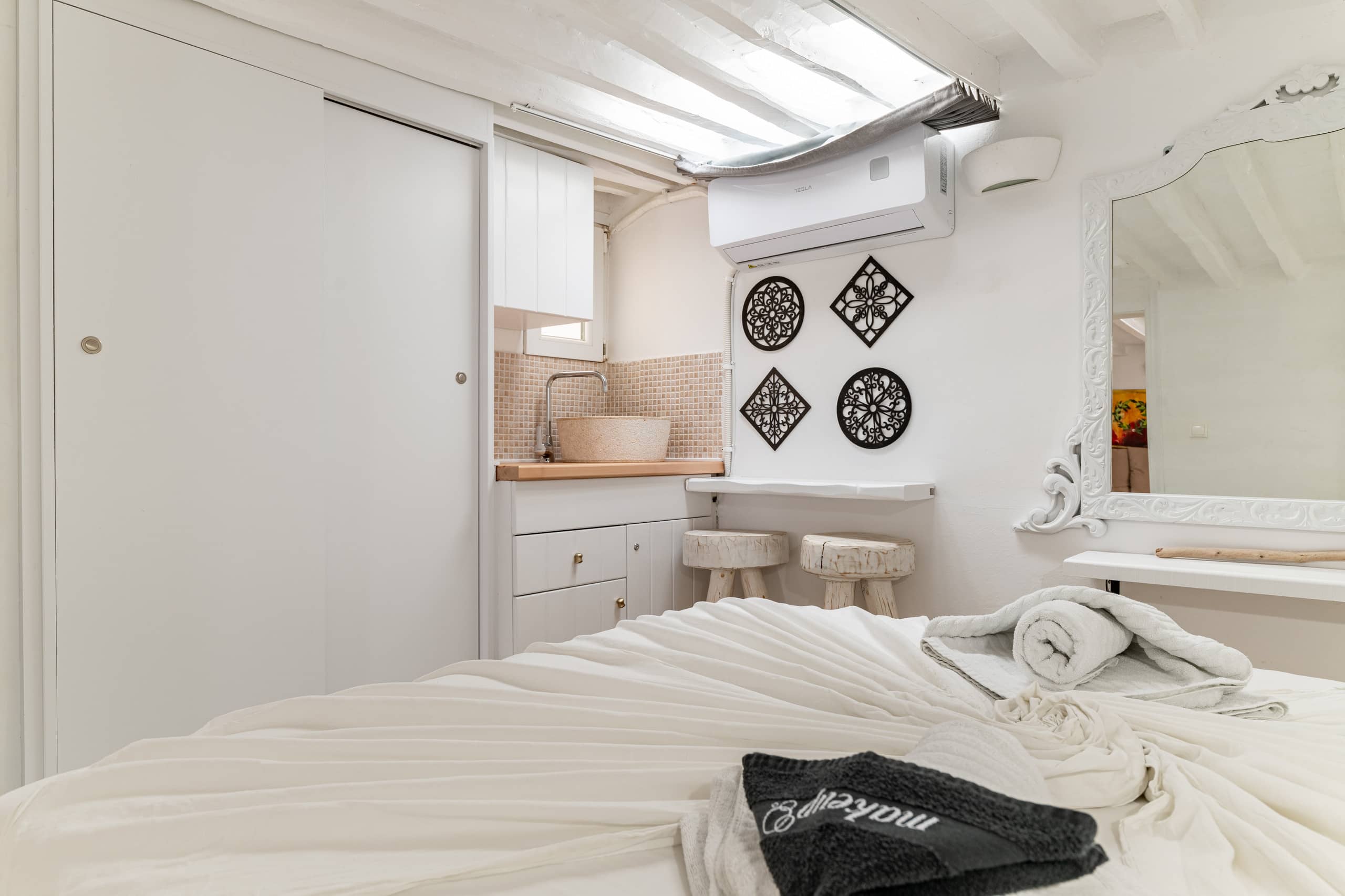 Elpis Mykonos III: Breathtaking pvt roof Old Port 7