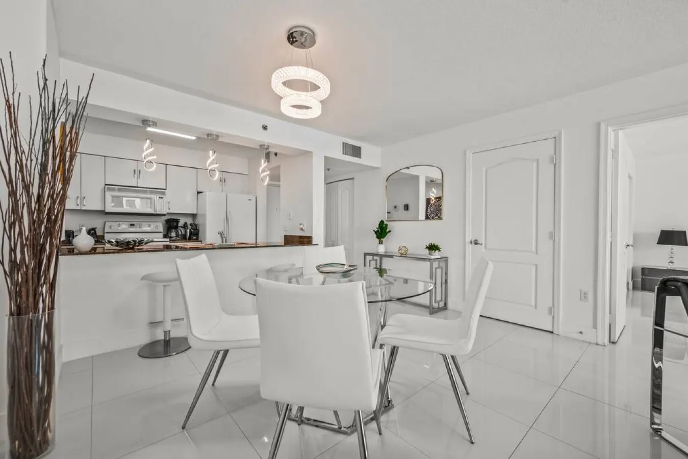 High Floor Ocean View Unit In Brickell - Parking 7