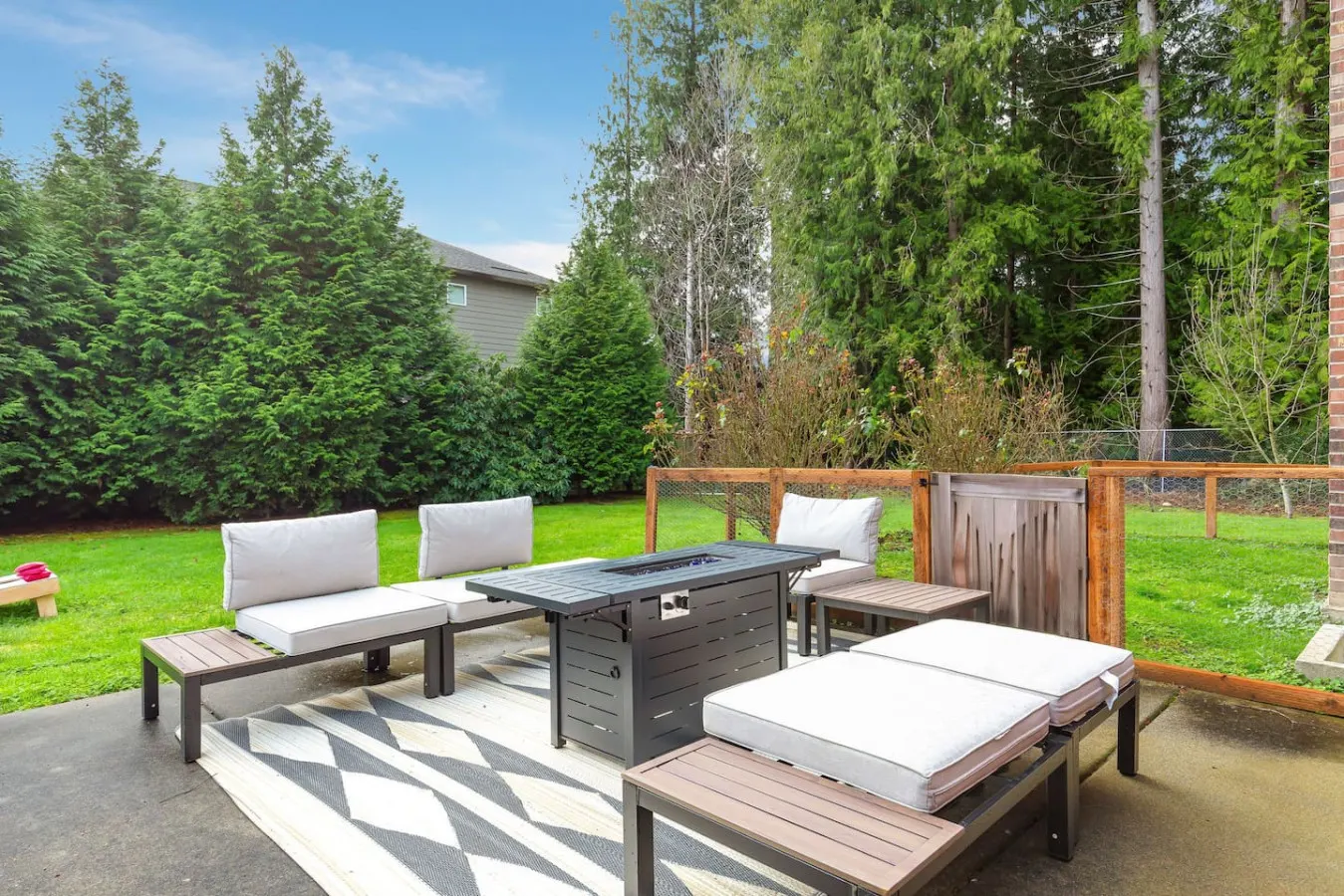 Family-Friendly Retreat – Sleeps 16 Movie Theater, Game Room & More! 8