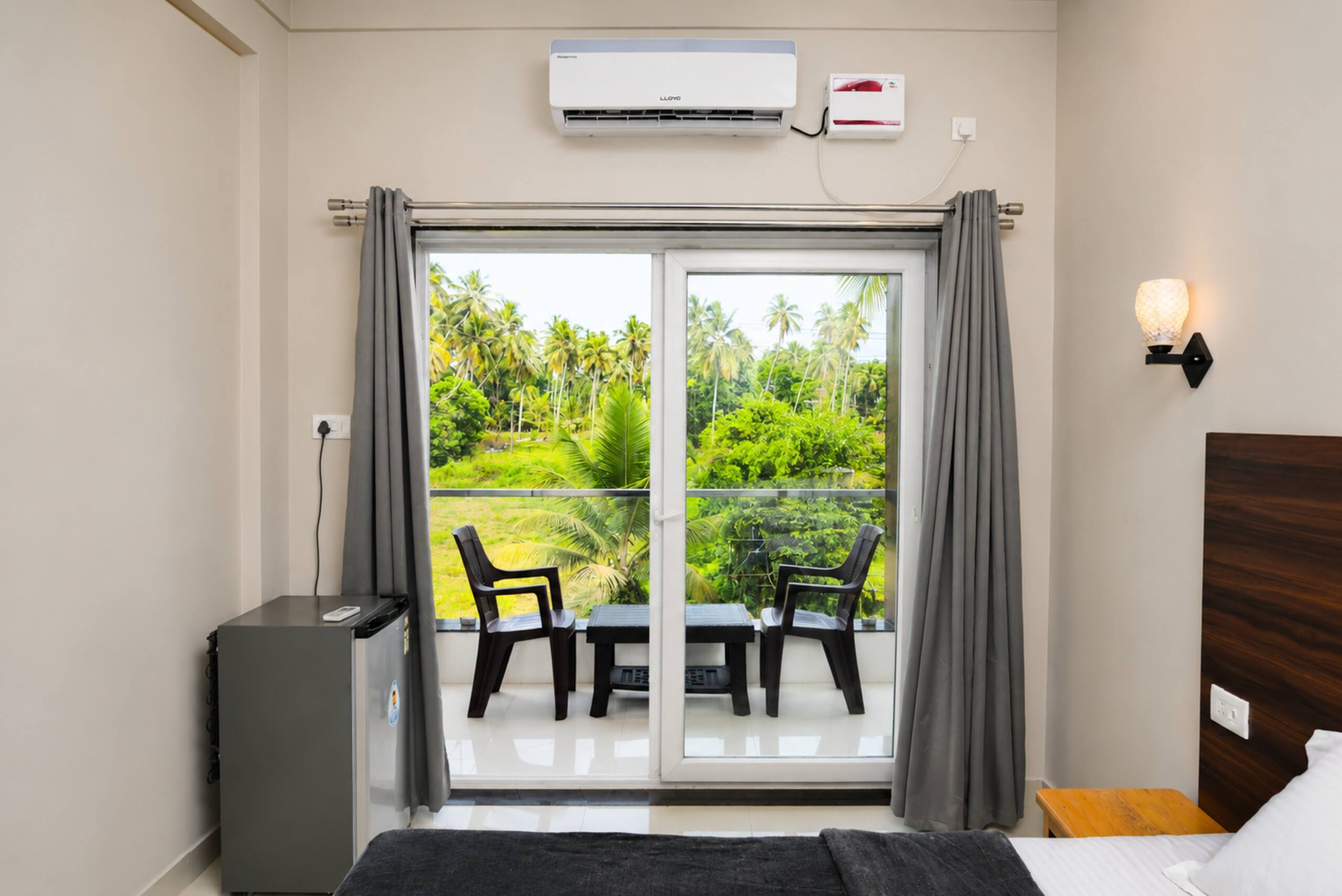 Morjim Balcony View (Power Back up) @ TRS