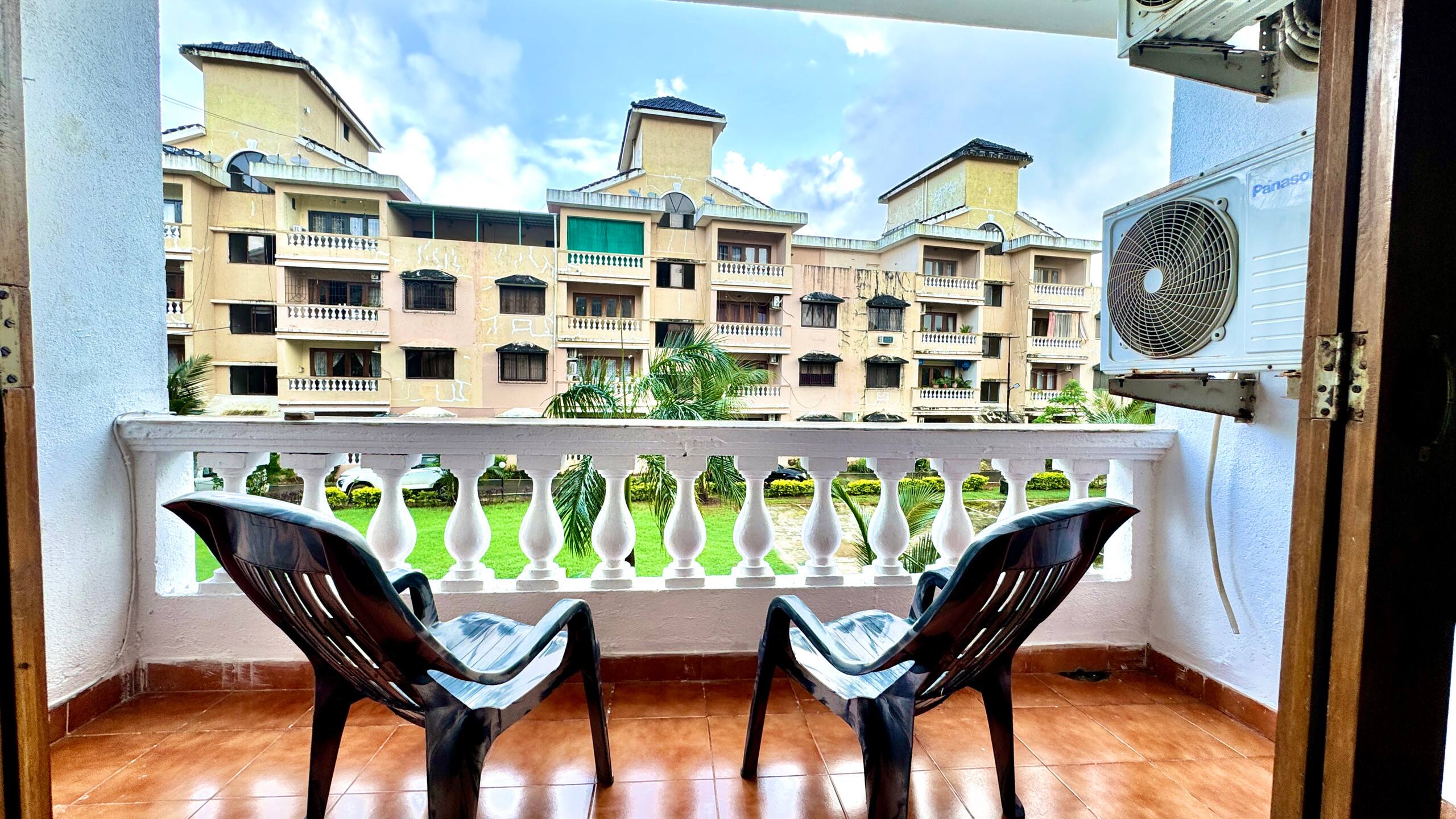Field View Bliss |2BHK nr Beach 23