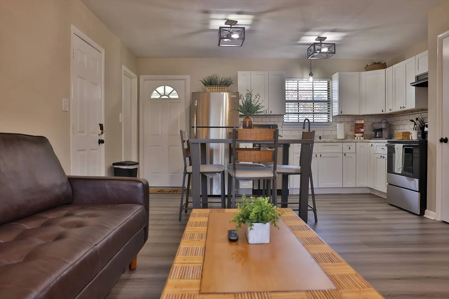 Harrison House - 3br/2ba, fully updated — photo 5