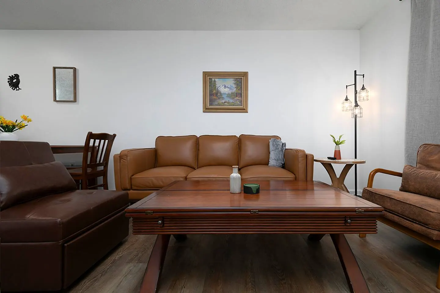 Rustic 2BR Farmhouse Retreat With 2 King Beds 8