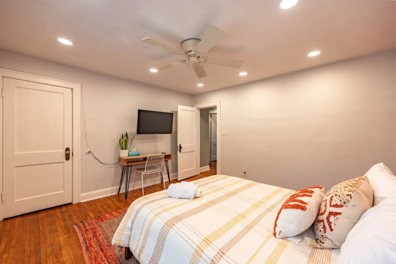 Short North Retreat off High St! 14
