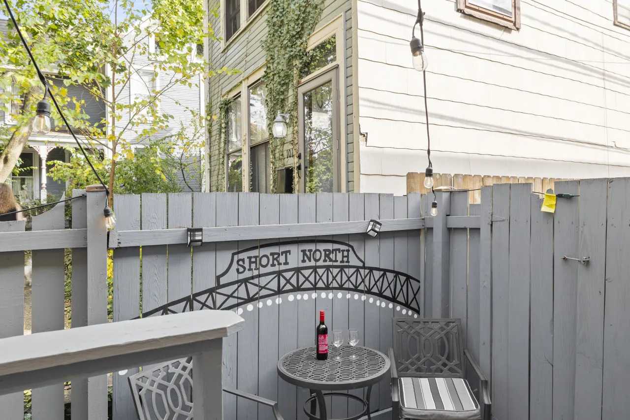Short North Retreat off High St! 20