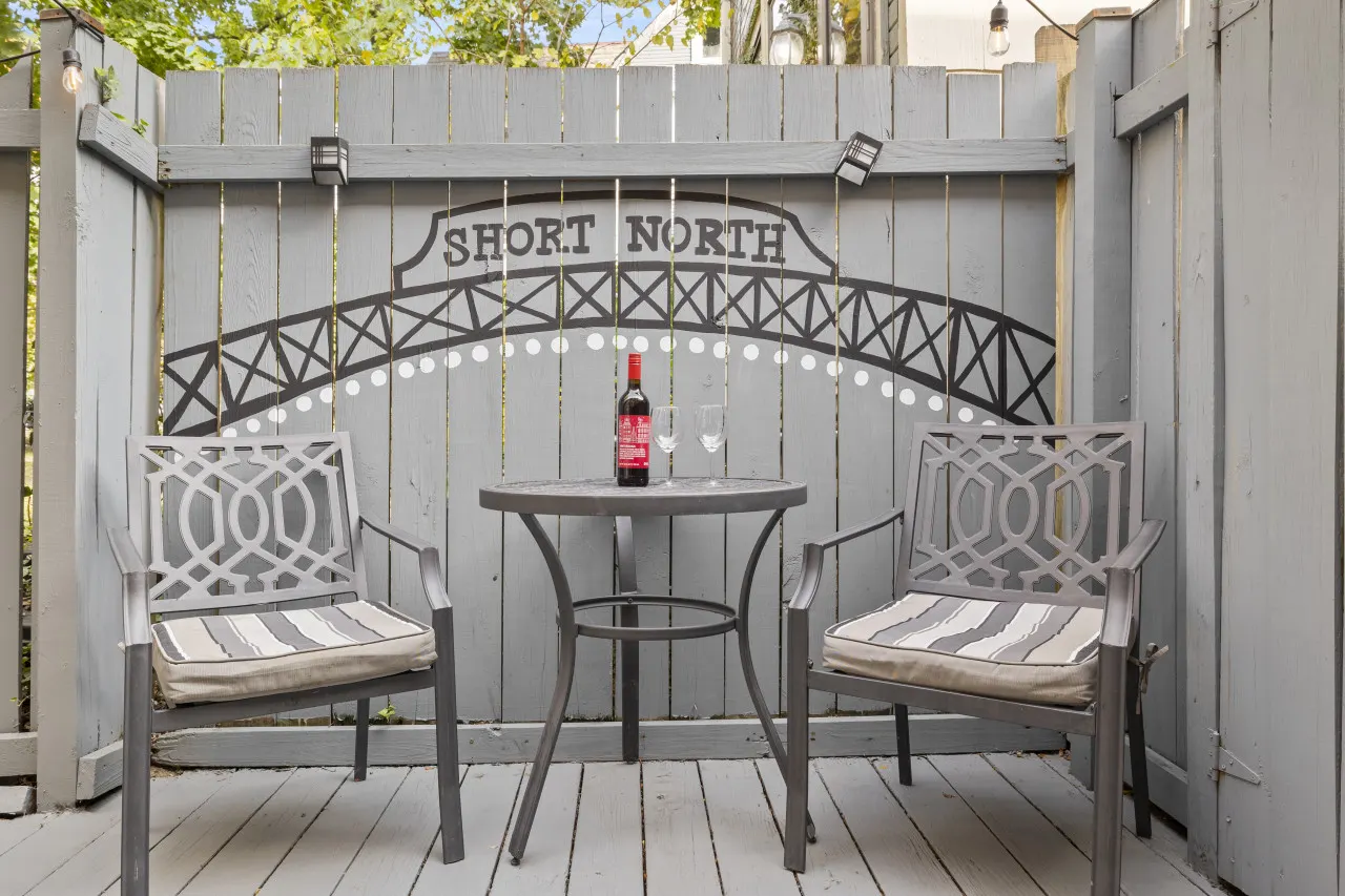 Short North Retreat off High St! 5