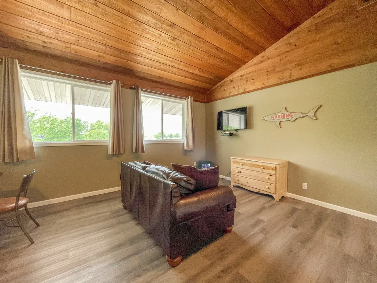 Villa 1 sleep 6 w/VIP pkg- Bachelor/bachelorette parties here! 6