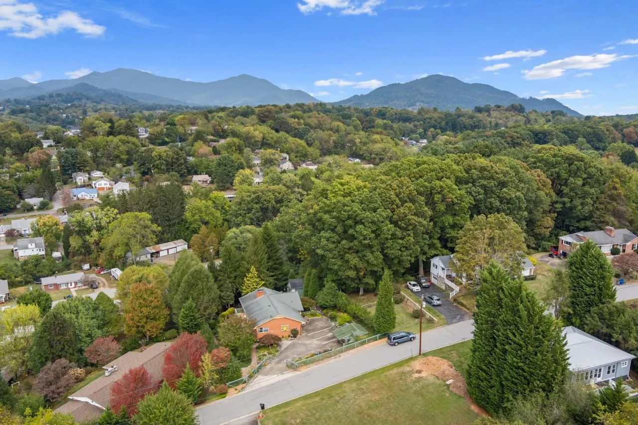 SecretGardenGetaway: Asheville; Great Smokey Mtns