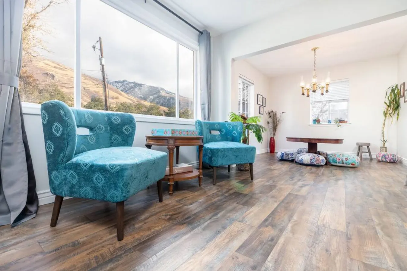 Wasatch Cottage | 6BR Ski Home + Hot Tub | Sleeps 12 — photo 4