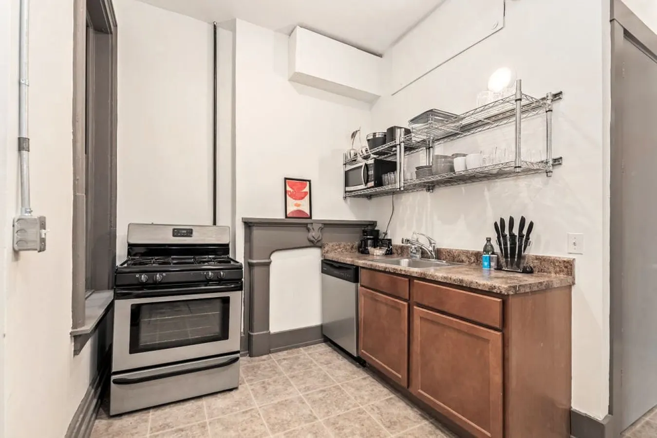 Deluxe 5-Bedroom Retreat Walkable to Everything 16