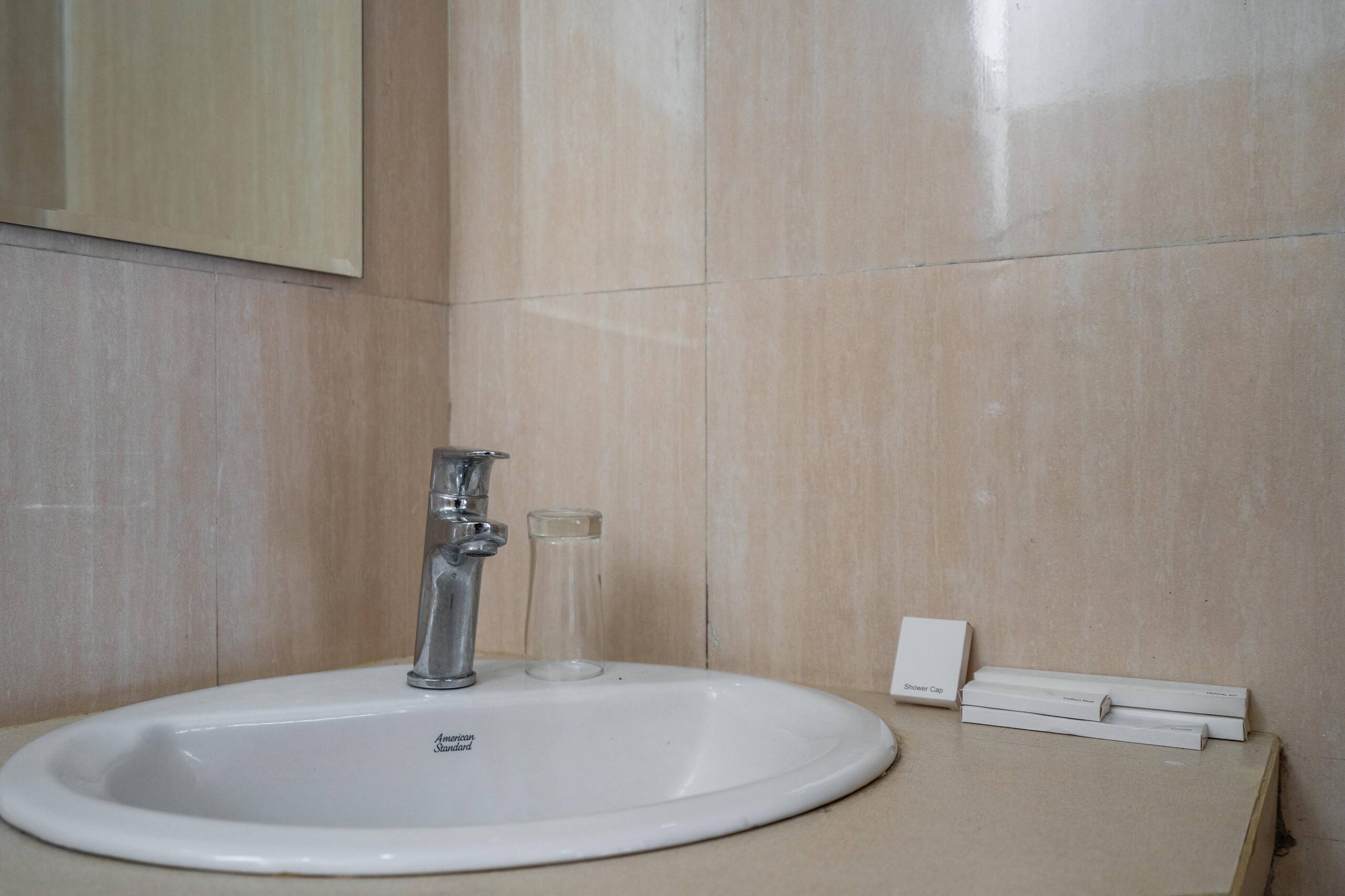 Deluxe Room - By Aishwarya Internasional 20