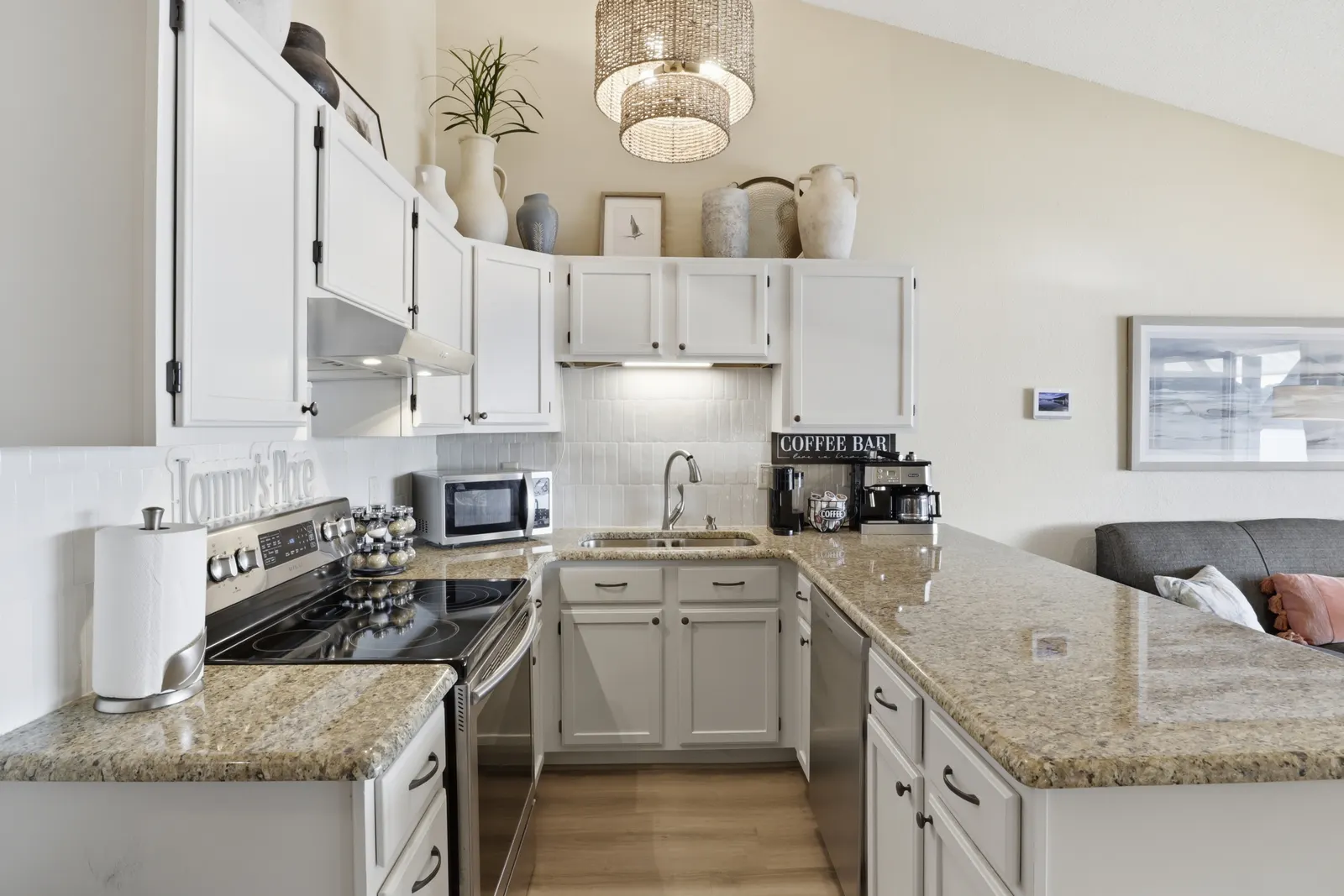 Lakefront MM19|Top Floor|Cov Patio|Salt H2O Pool — photo 4