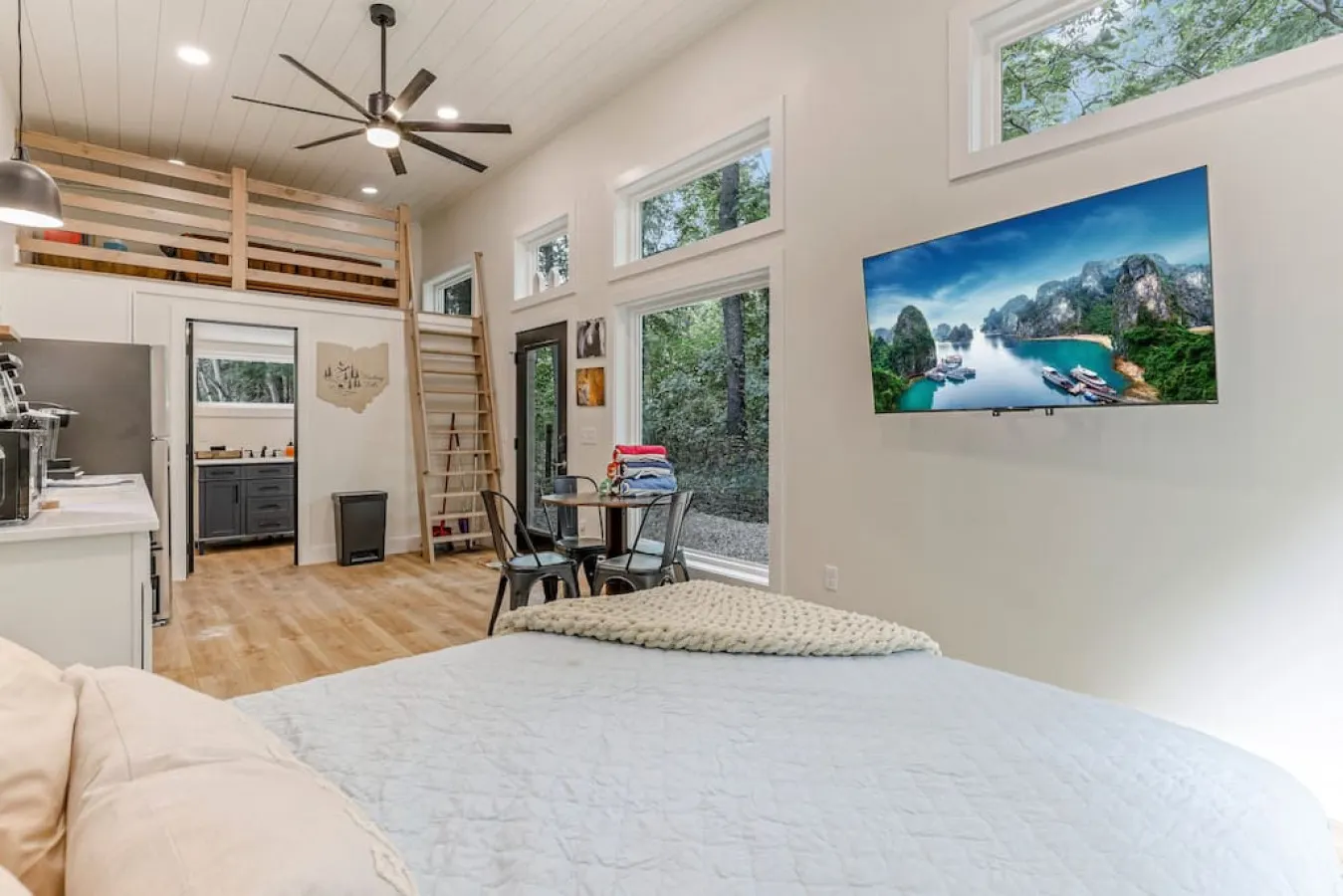 Hilltop Haven: The Nook 5