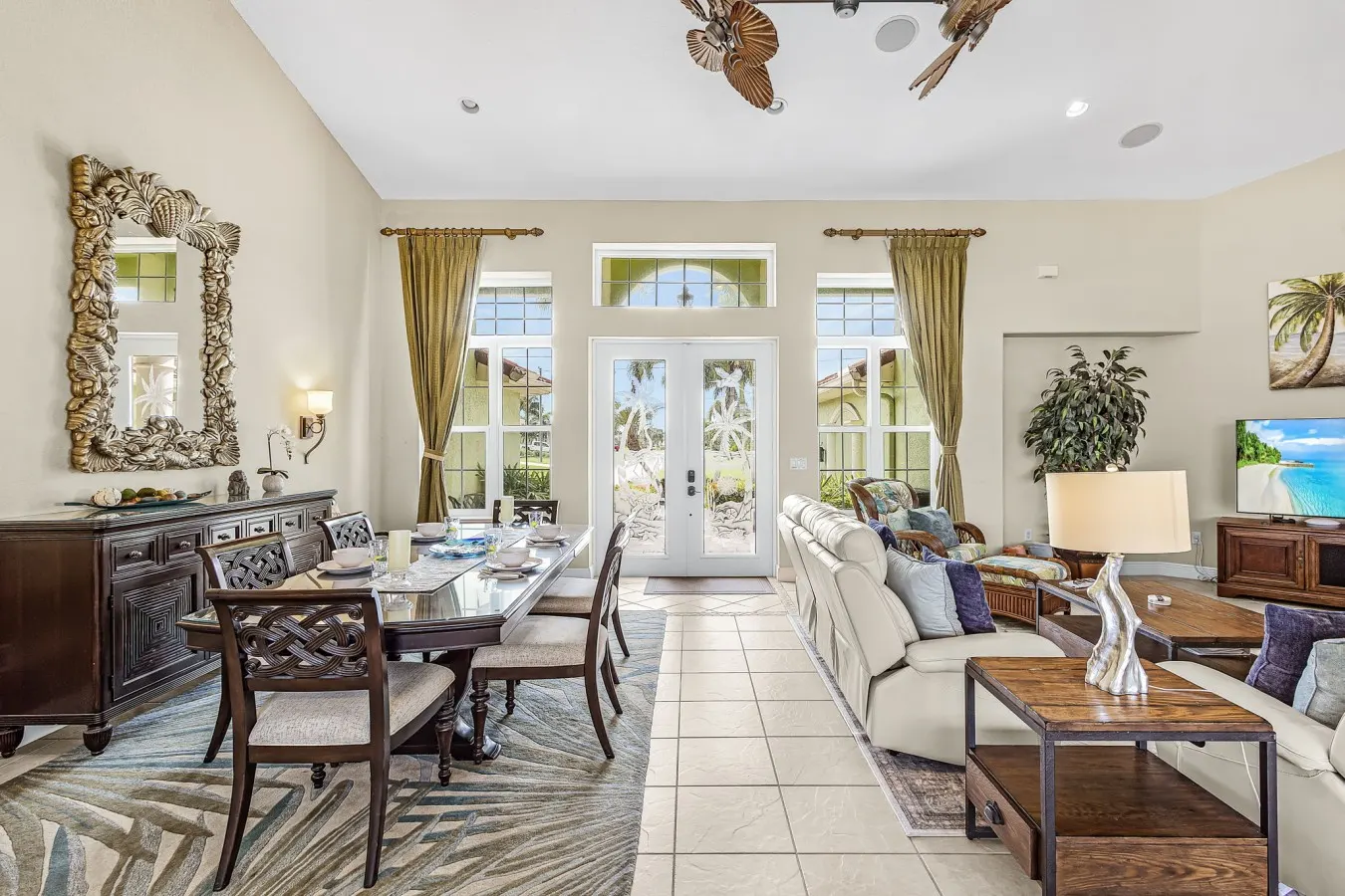 Harbor Breeze Luxury Waterfront Pool Spa Dock 13