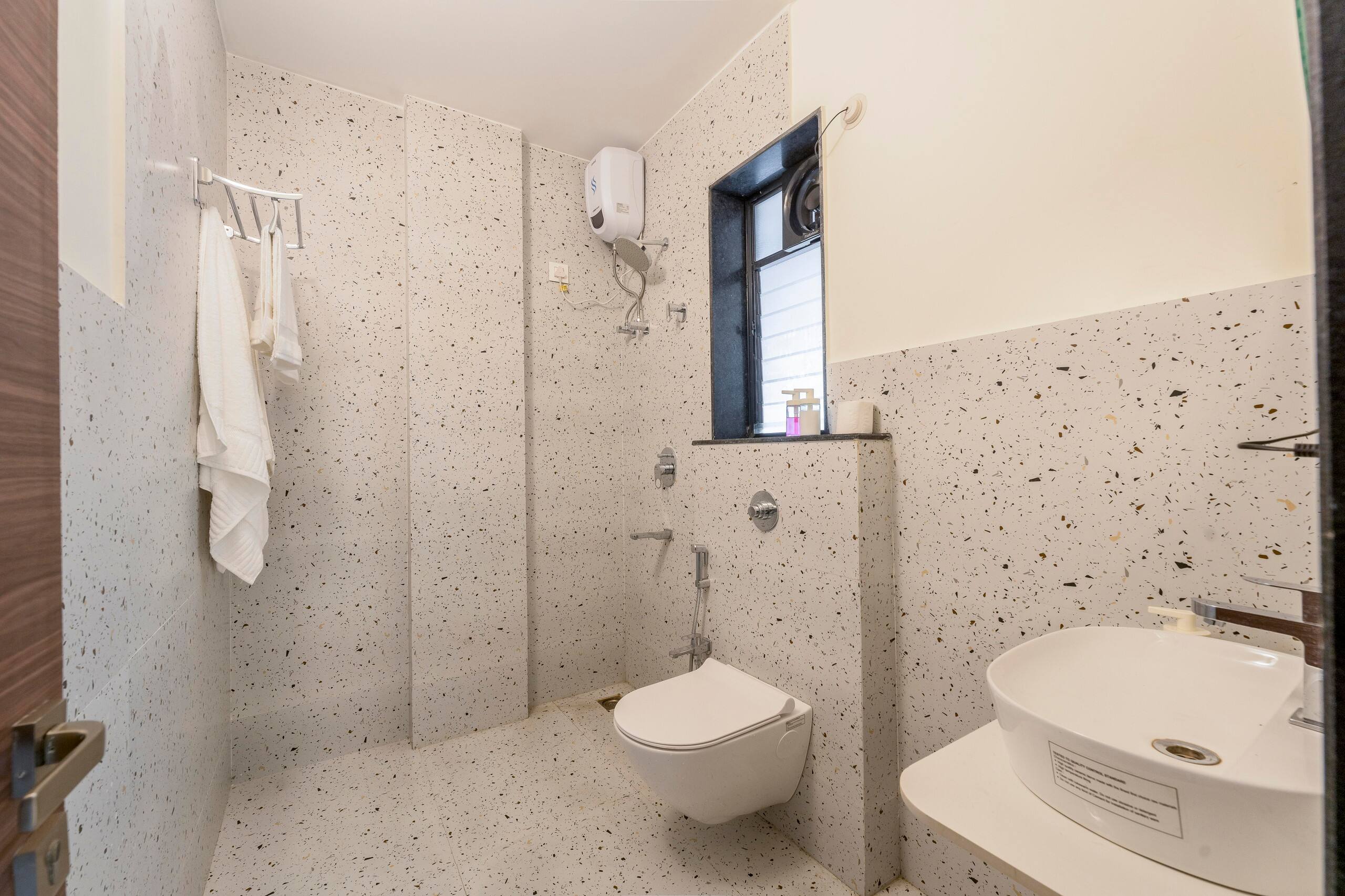TIIA Estates - Luxury 2BHK near Candolim Beach 26