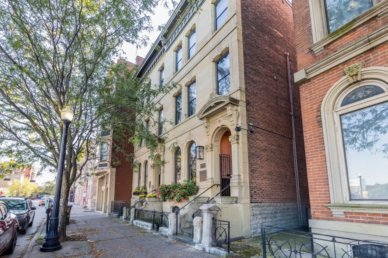 Luxury Brownstone Walk to ALL Washington Park 12