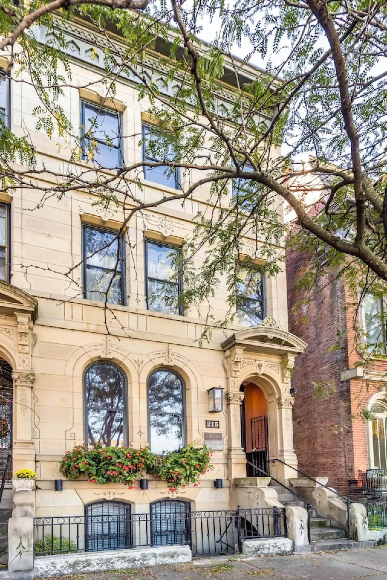 Luxury Brownstone Walk to ALL Washington Park 15