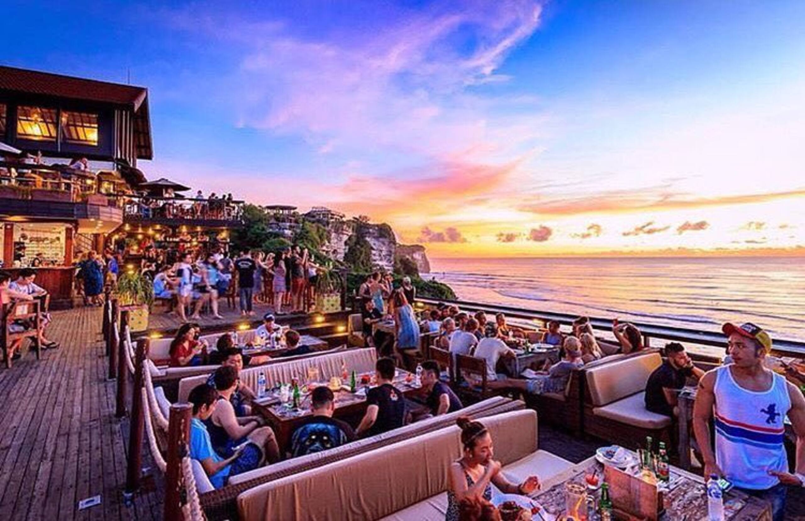 Room Only Uluwatu Jungle Villa with Pool View - Guesthouses for Rent in South Kuta, Bali, Indonesia 35